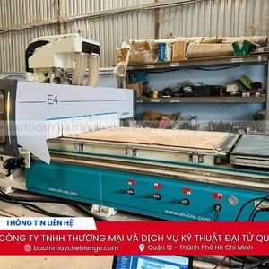 may-cnc-exitech-1-cum-khoan-1-dau-cat-thay-dao-tu-dong-ban-ra-vao-phoi-may-in-tem-e4-1224d